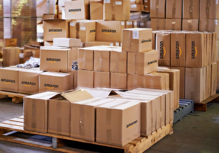 Palet de varias cajas de Amazon